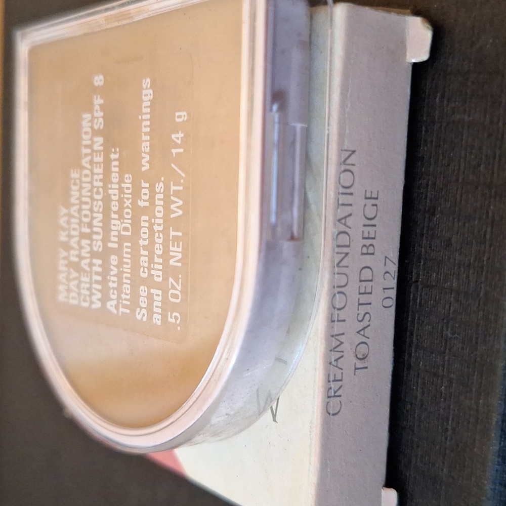 Mary Kay Day Radiance Cream Foundation toasted beige 0127 New